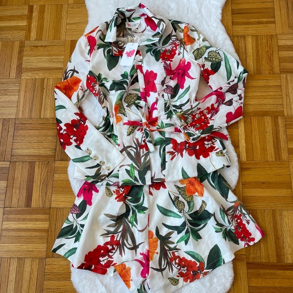 L’ATISTE set  Tropicana White Floral Print blazer and shorts - Picture 4 of 16